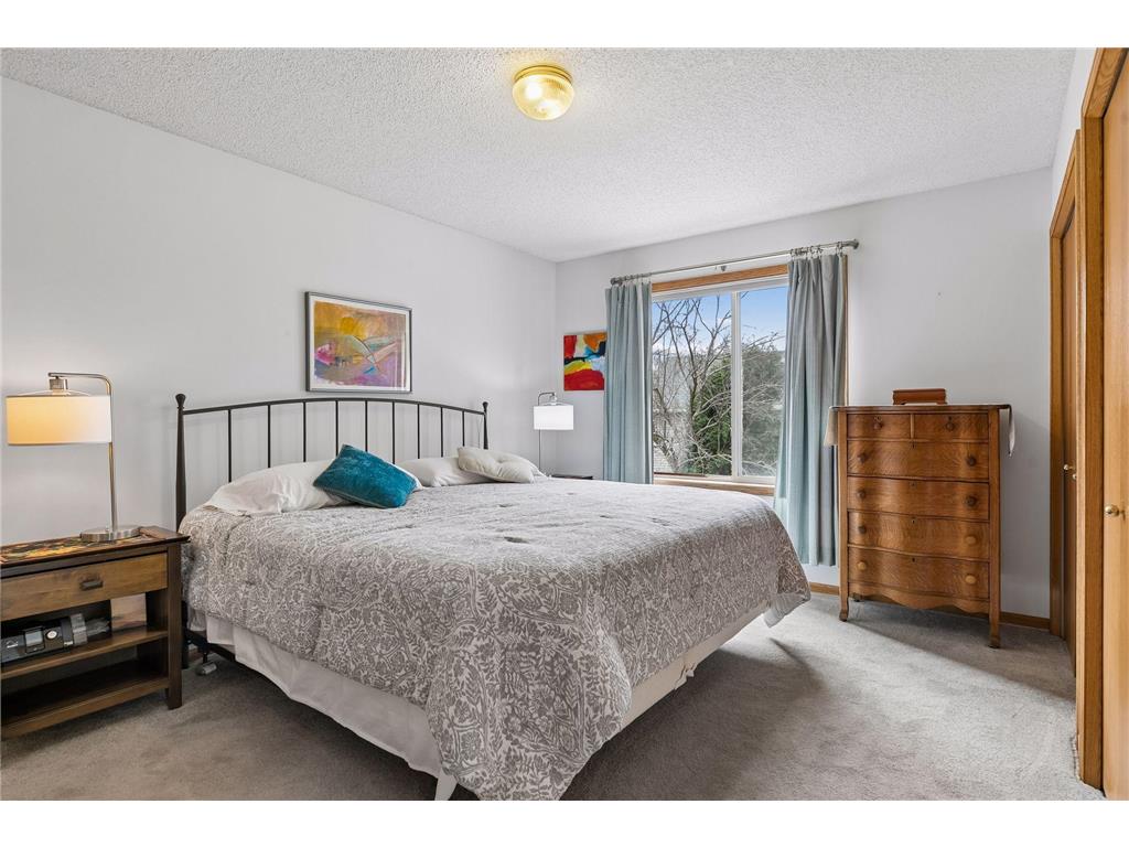 355 Parkview Lane S Maplewood MN 55119 7049089 image16