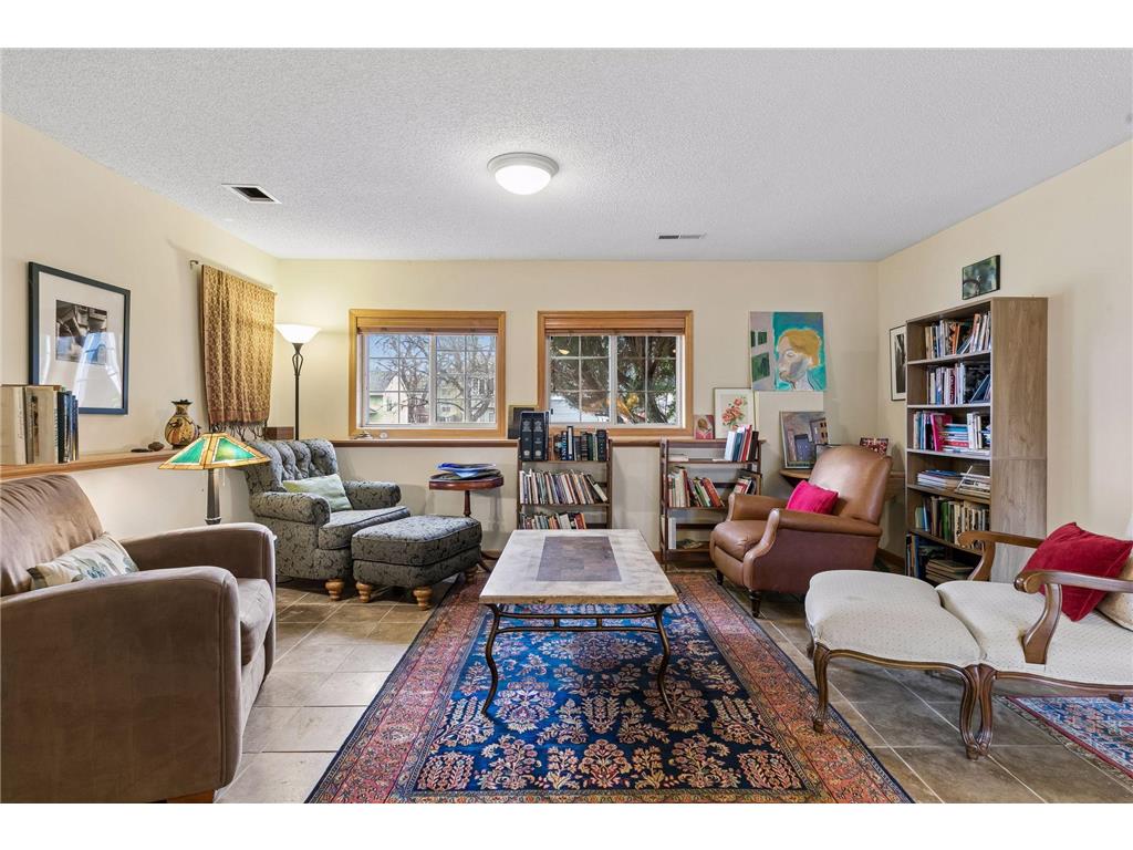 355 Parkview Lane S Maplewood MN 55119 7049089 image29