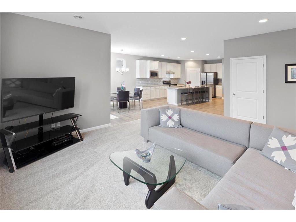 355 Rice Creek Boulevard NE Fridley MN 55432 7074194 image3