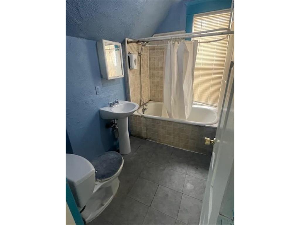 3550 Oliver Avenue N Minneapolis MN 55412 7018759 image11