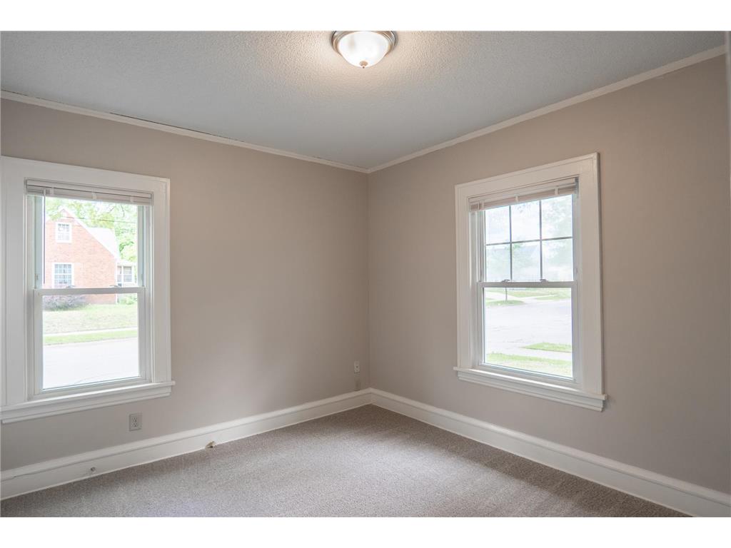 3555 Queen Avenue N Minneapolis MN 55412 7015617 image11