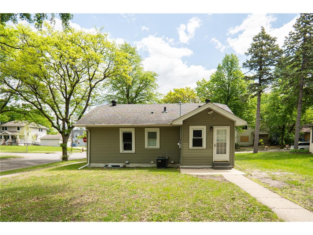 3555 Queen Avenue N Minneapolis MN 55412 7015617 image19