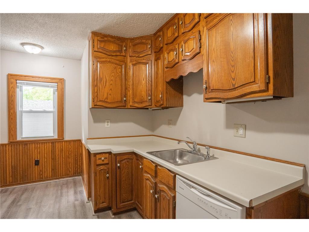 3555 Queen Avenue N Minneapolis MN 55412 7015617 image4