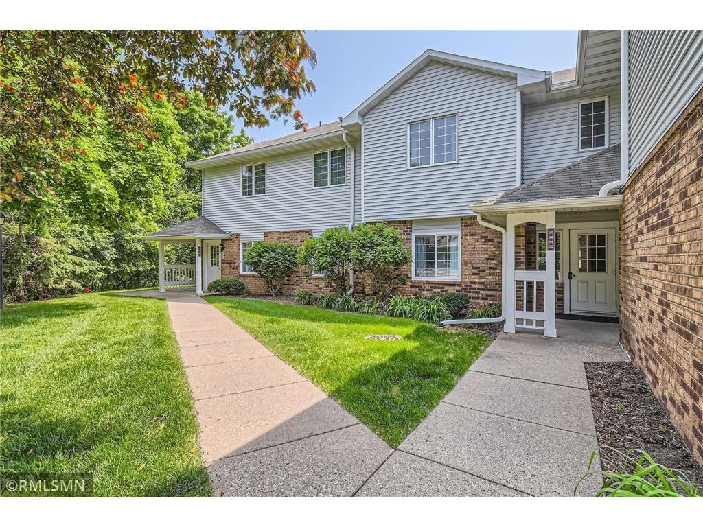 3557 Blue Jay Way #102 Eagan MN 55123 6792703 image1