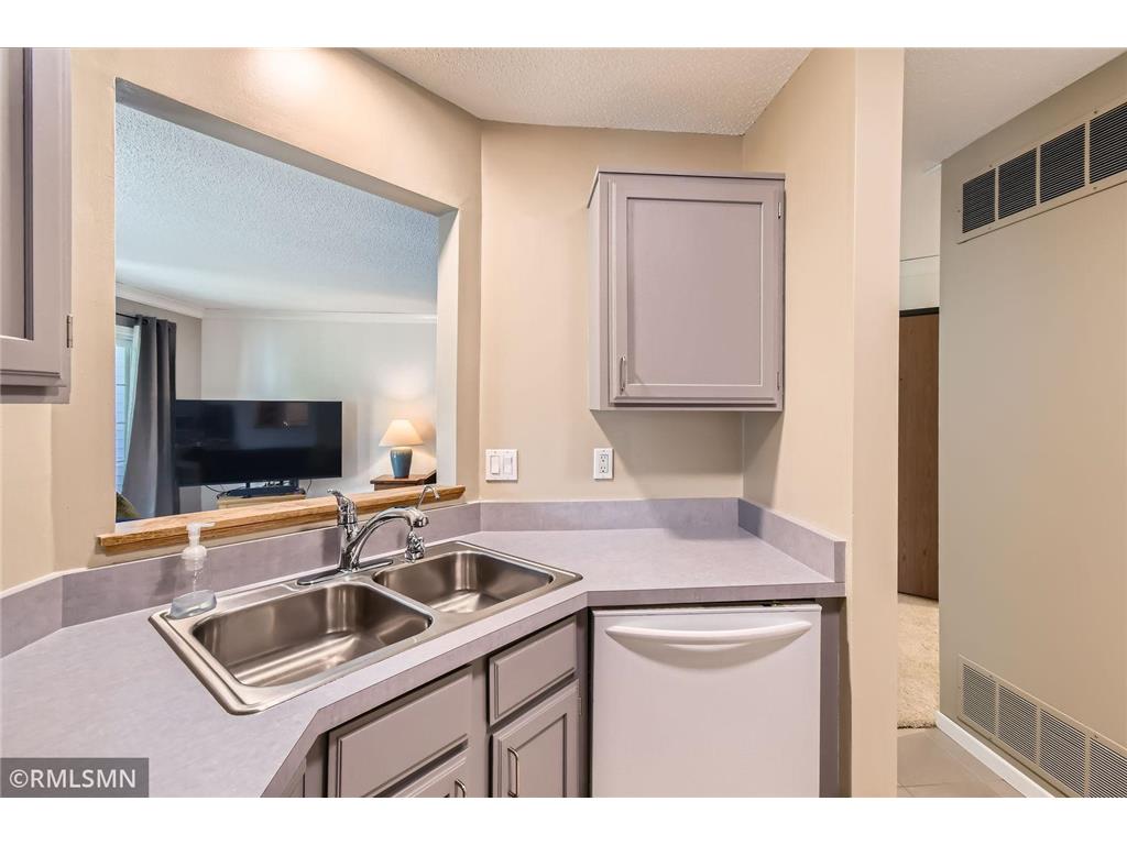 3557 Blue Jay Way #102 Eagan MN 55123 6792703 image5