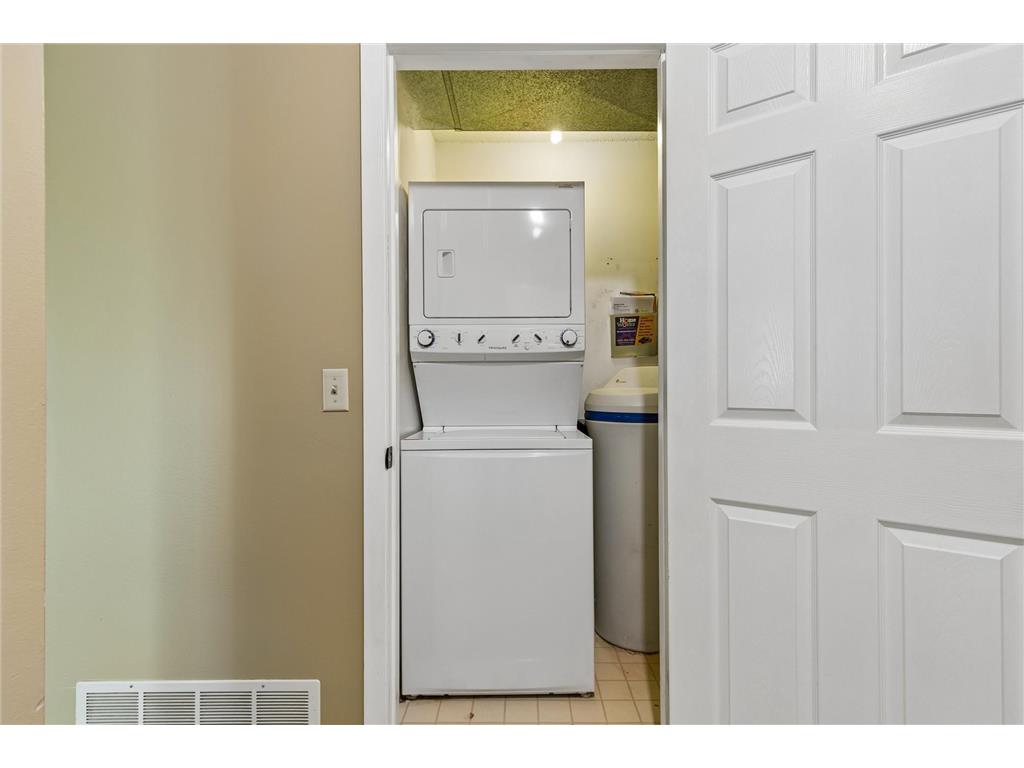 3557 Blue Jay Way #202 Eagan MN 55123 7055831 image13