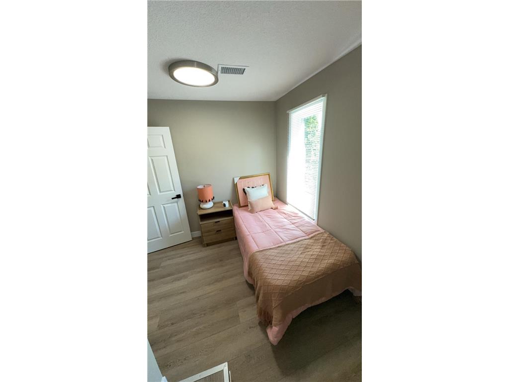 3557 Dupont Avenue N Minneapolis MN 55412 6708612 image17