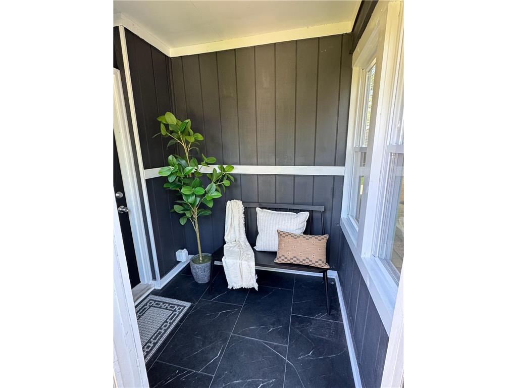 3557 Dupont Avenue N Minneapolis MN 55412 6708612 image33