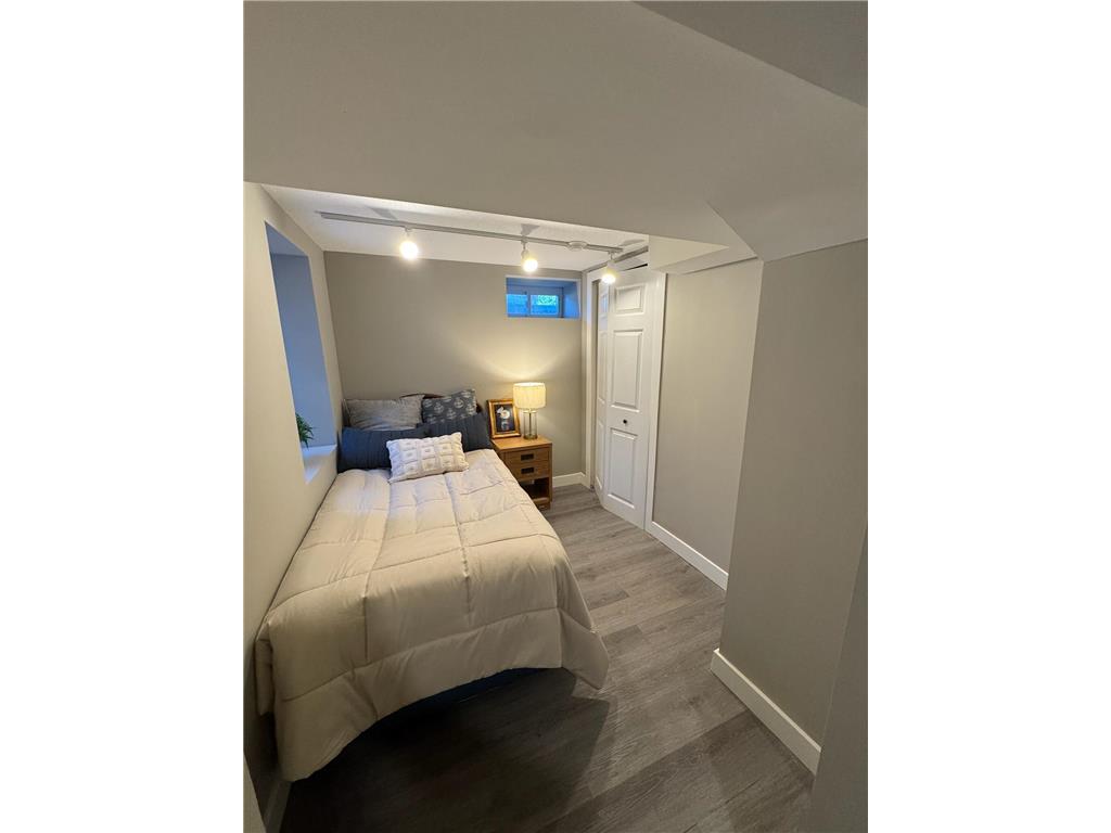 3557 Dupont Avenue N Minneapolis MN 55412 6708612 image45