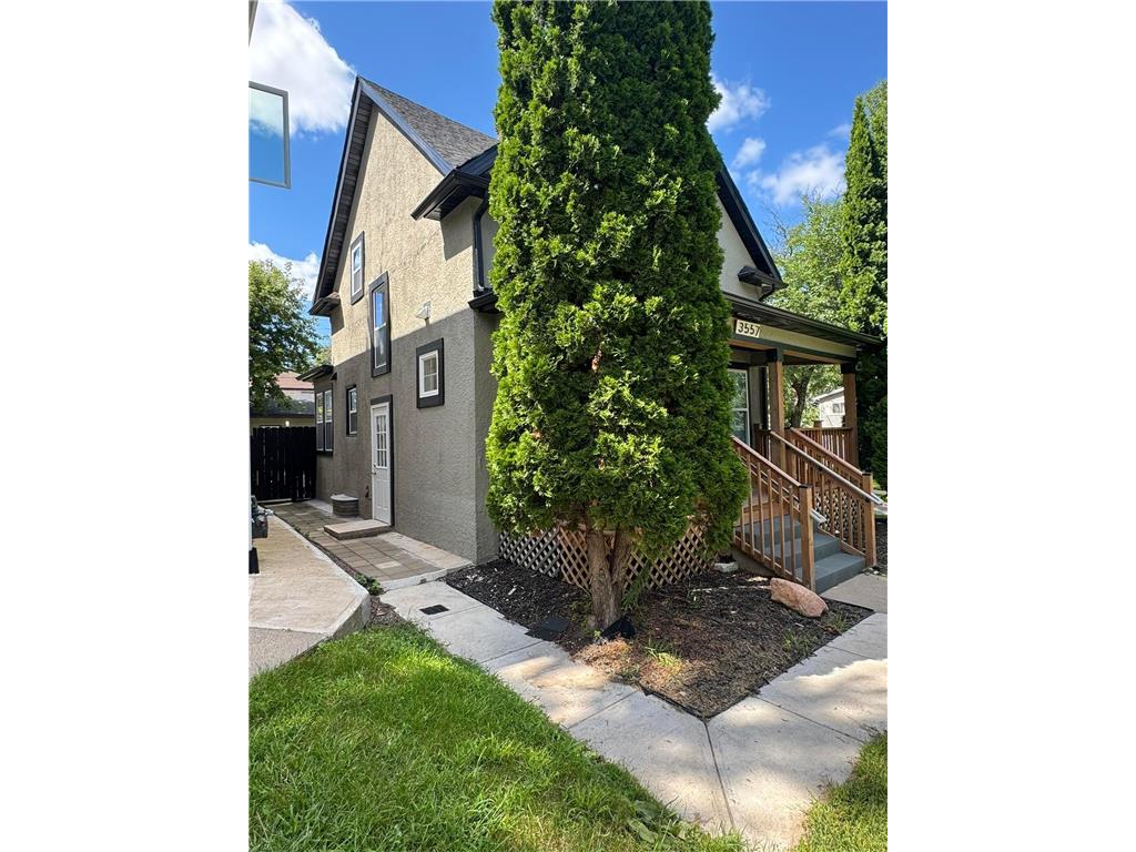 3557 Dupont Avenue N Minneapolis MN 55412 7039406 image20