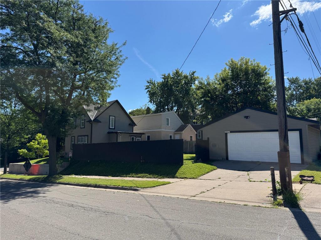 3557 Dupont Avenue N Minneapolis MN 55412 7039406 image25