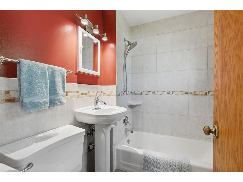 3558 Mckinley Street NE Minneapolis MN 55418 7074397 image11