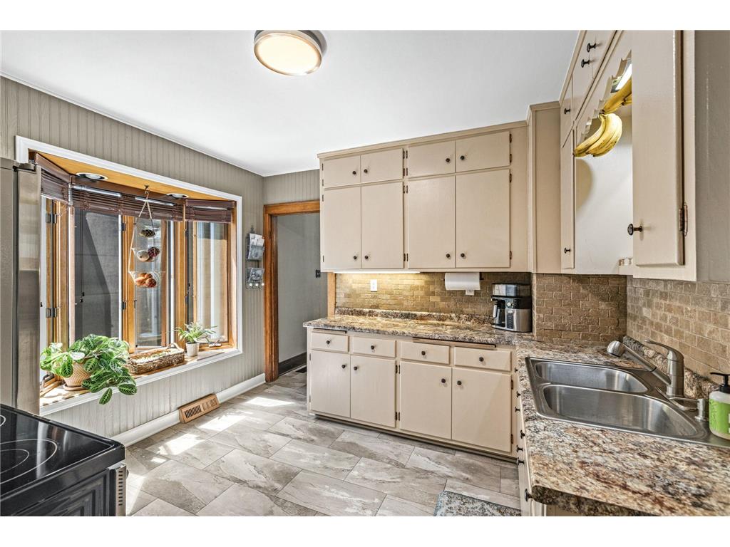 3559 2nd Street NE Minneapolis MN 55418 7057413 image12