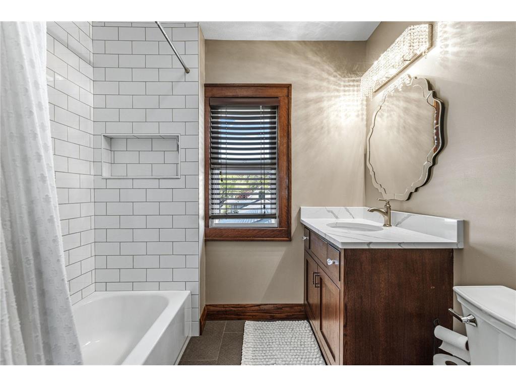 3559 2nd Street NE Minneapolis MN 55418 7057413 image27