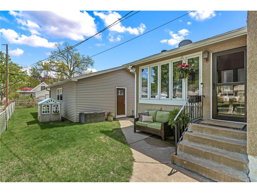 3559 2nd Street NE Minneapolis MN 55418 7057413 image32