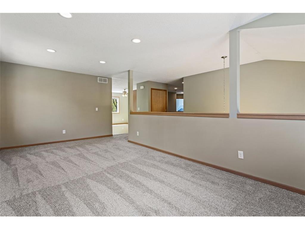 356 Arlington Avenue W Saint Paul MN 55117 7082045 image3