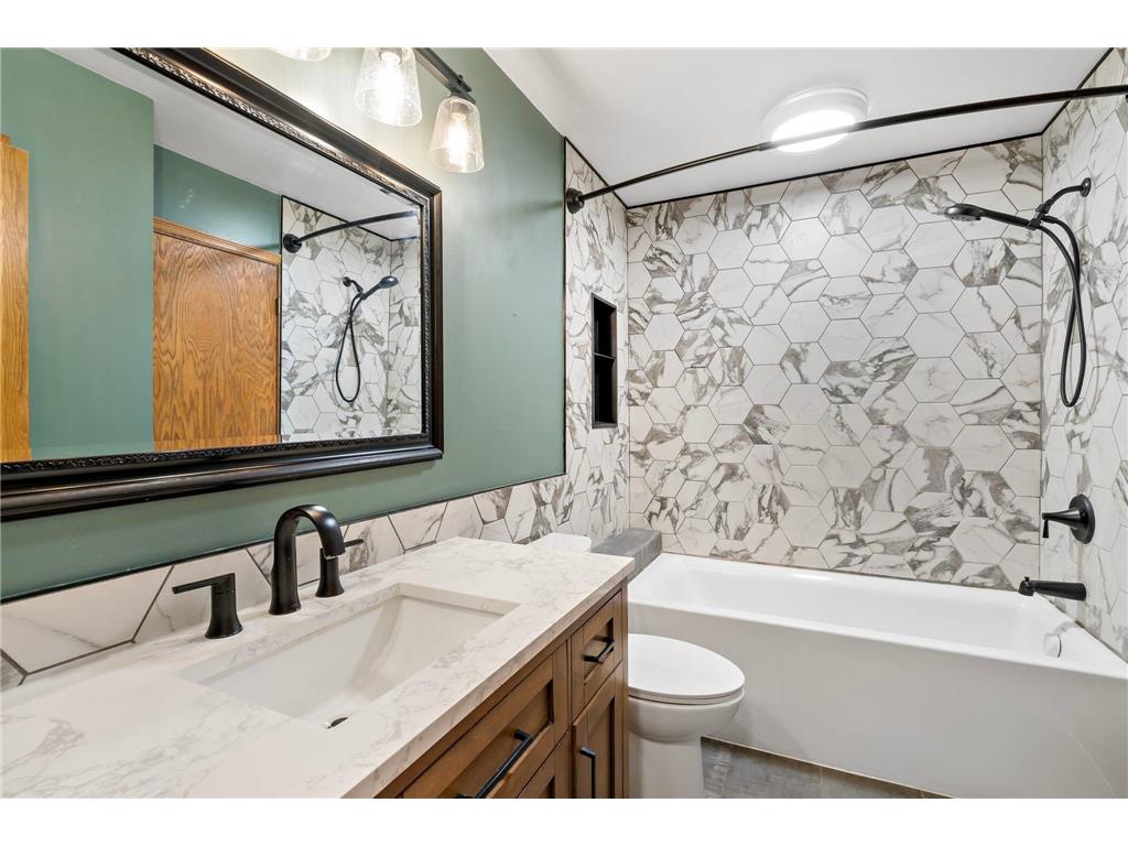 356 Bluestem Avenue Shakopee MN 55379 7058535 image11