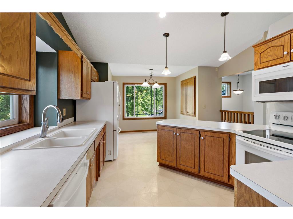 356 Bluestem Avenue Shakopee MN 55379 7058535 image7