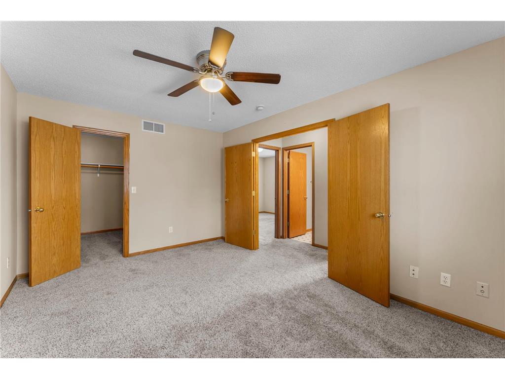 356 Gironde Court Woodbury MN 55125 7006269 image23