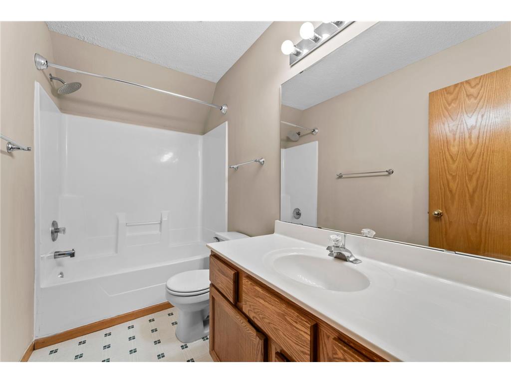 356 Gironde Court Woodbury MN 55125 7006269 image27