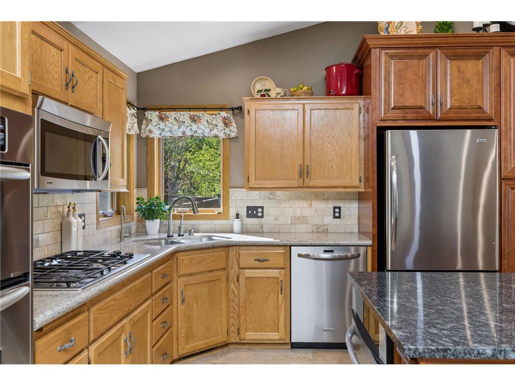 356 Pendryn Hill Curve Woodbury MN 55125 7014424 image10