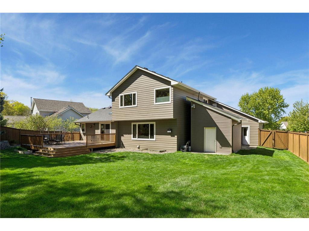 356 Pendryn Hill Curve Woodbury MN 55125 7014424 image40