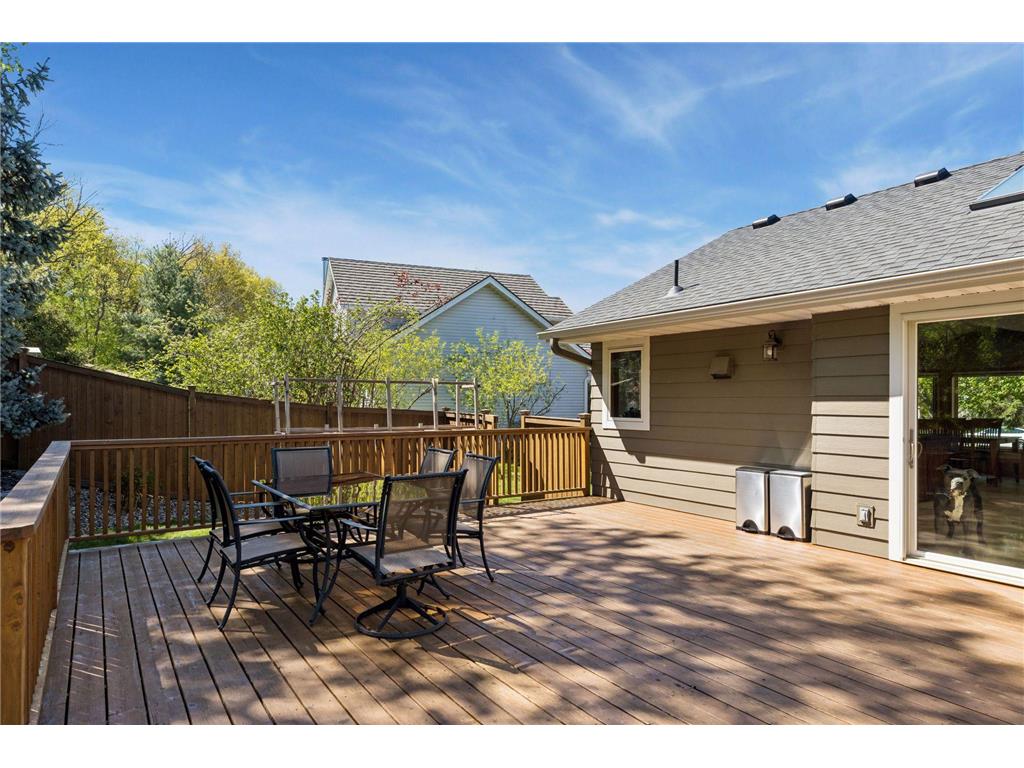 356 Pendryn Hill Curve Woodbury MN 55125 7014424 image42