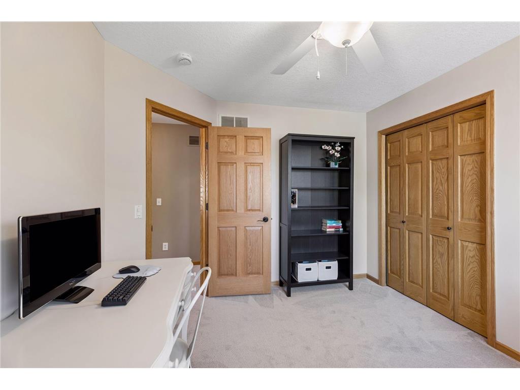 356 Pendryn Hill Curve Woodbury MN 55125 7014424 image60