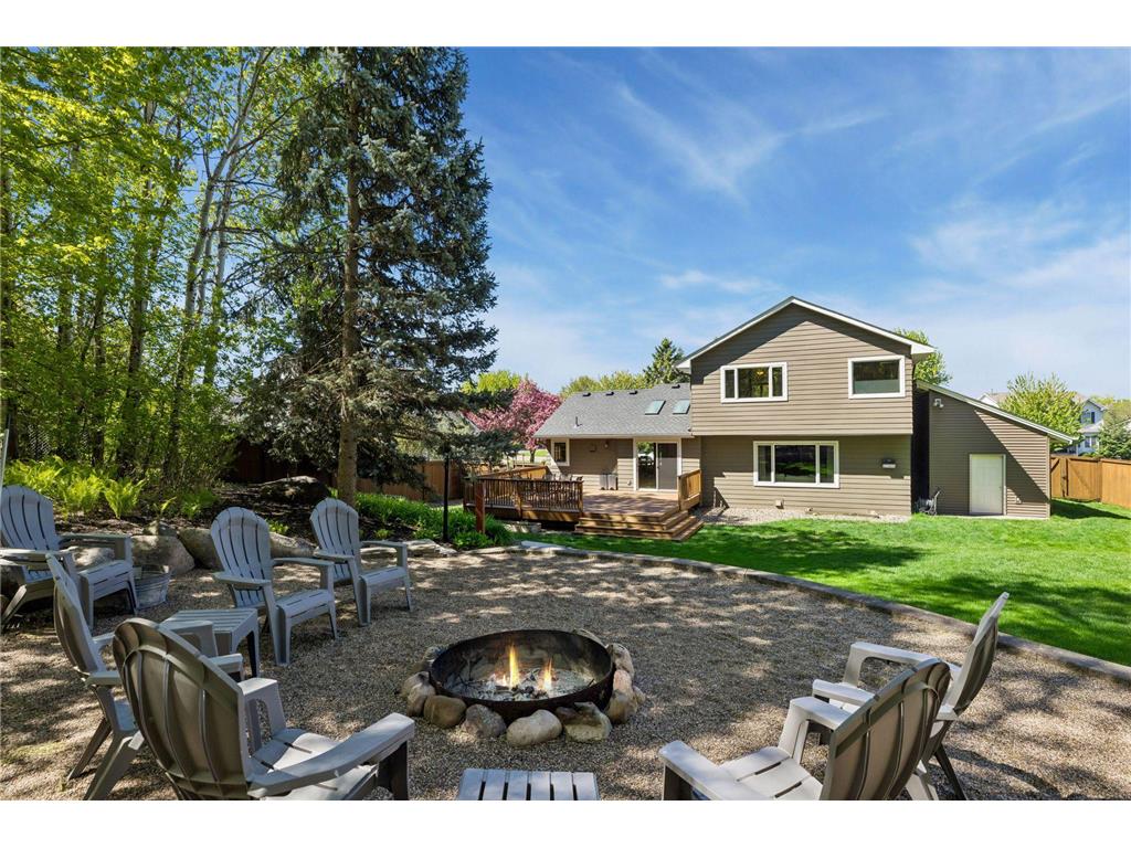 356 Pendryn Hill Curve Woodbury MN 55125 7014424 image7