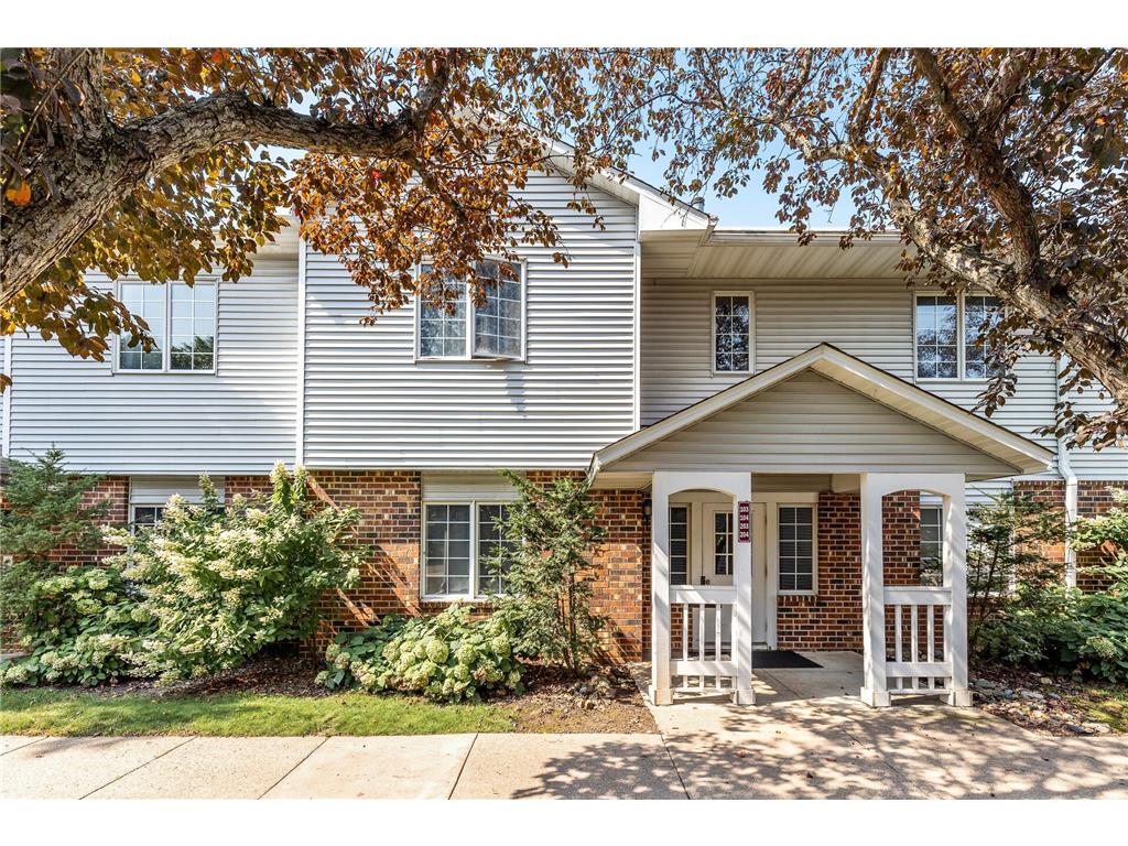 3560 Blue Jay Way #201 Eagan MN 55123 6592833 image1