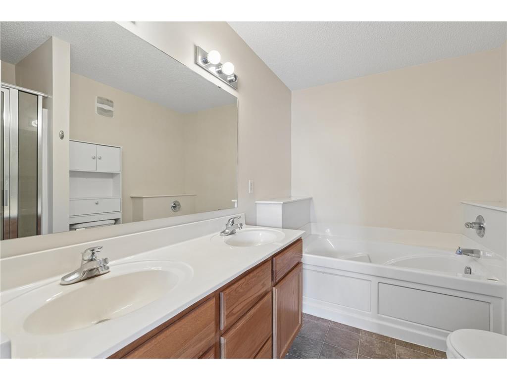 3560 Sterling Heights Drive #B River Falls WI 54022 7079355 image20