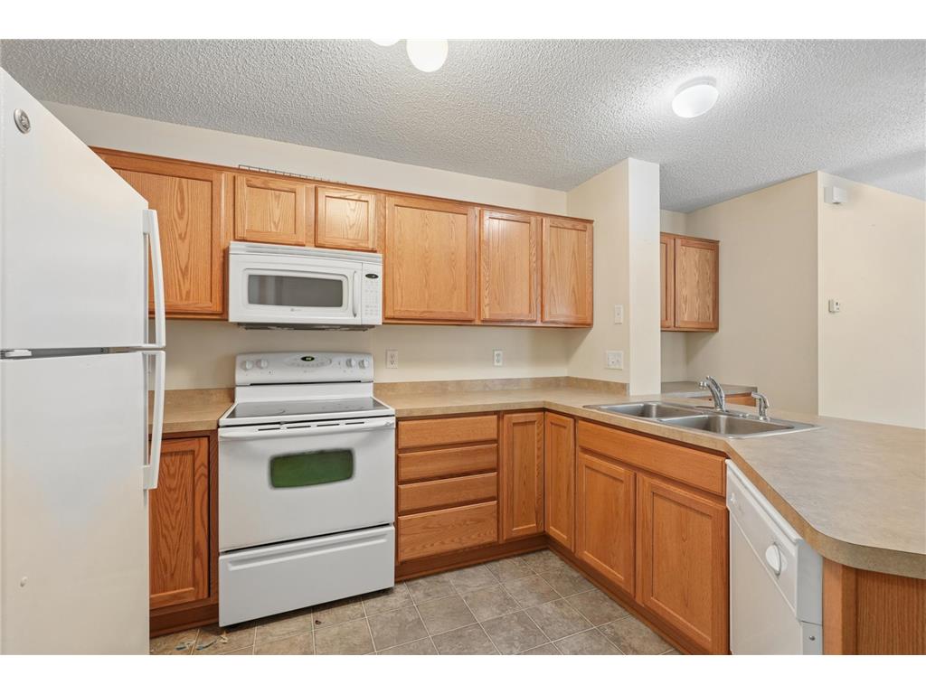 3560 Sterling Heights Drive #B River Falls WI 54022 7079355 image7