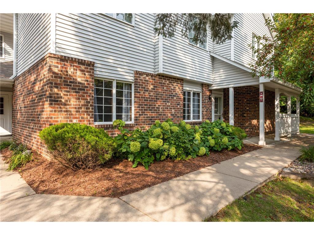 3563 Blue Jay Way #100 Eagan MN 55123 6786583 image1