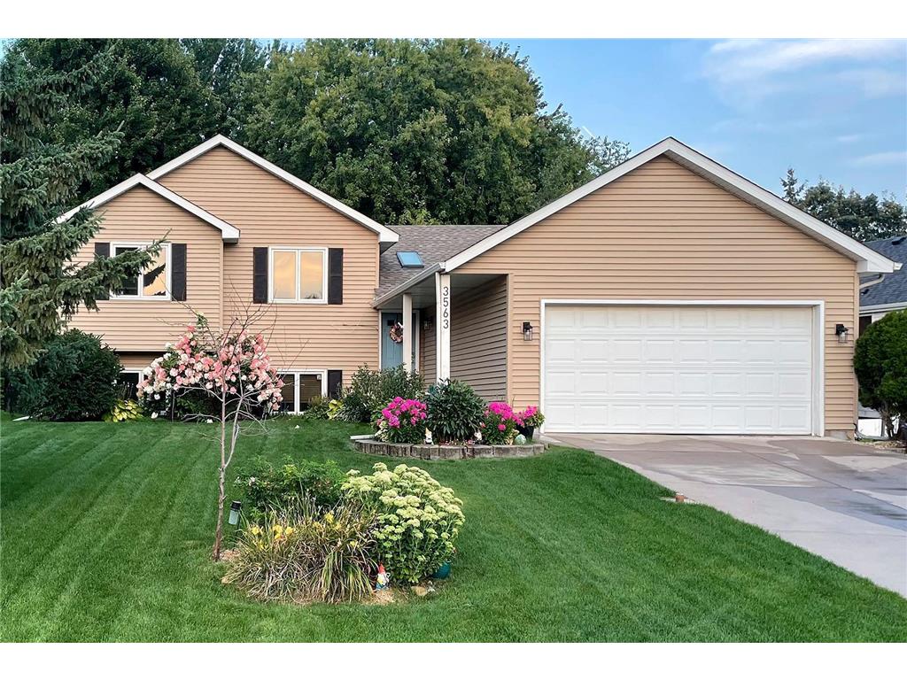 3563 Oxford Drive Woodbury MN 55125 6672458 image1