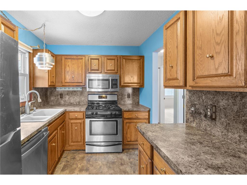 3563 Pilgrim Lane N Plymouth MN 55441 7007866 image7