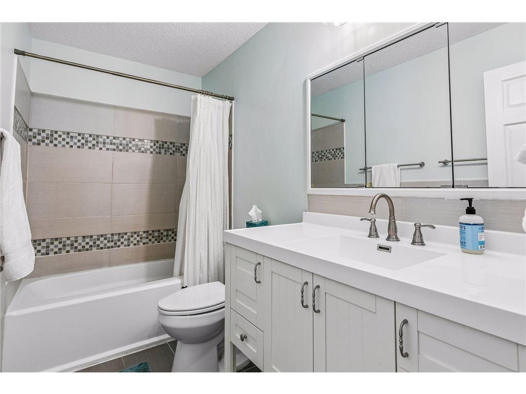 3566 Blue Jay Way #205 Eagan MN 55123 7055727 image19