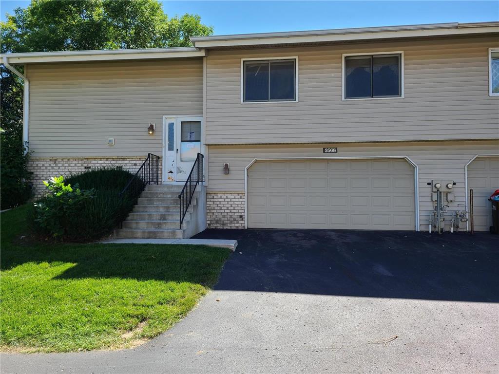 3568 York Drive, Woodbury, MN, 55125 MLS 6256179 Edina Realty