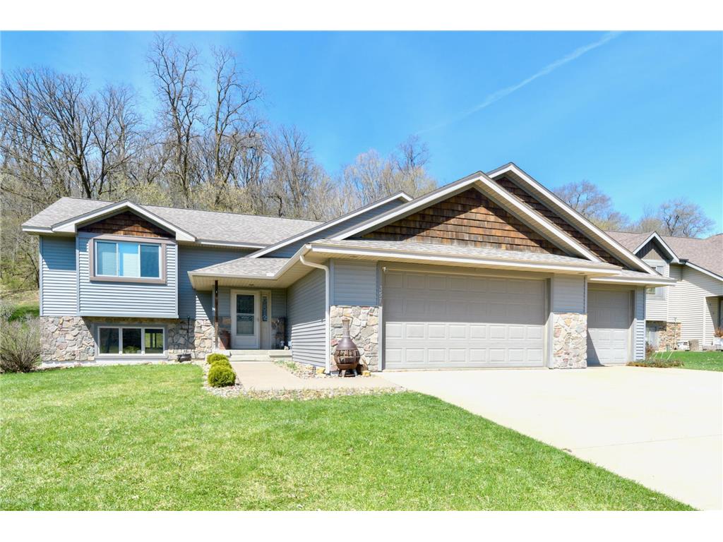 357 Glenmeadow Street River Falls WI 54022 7059384 image1