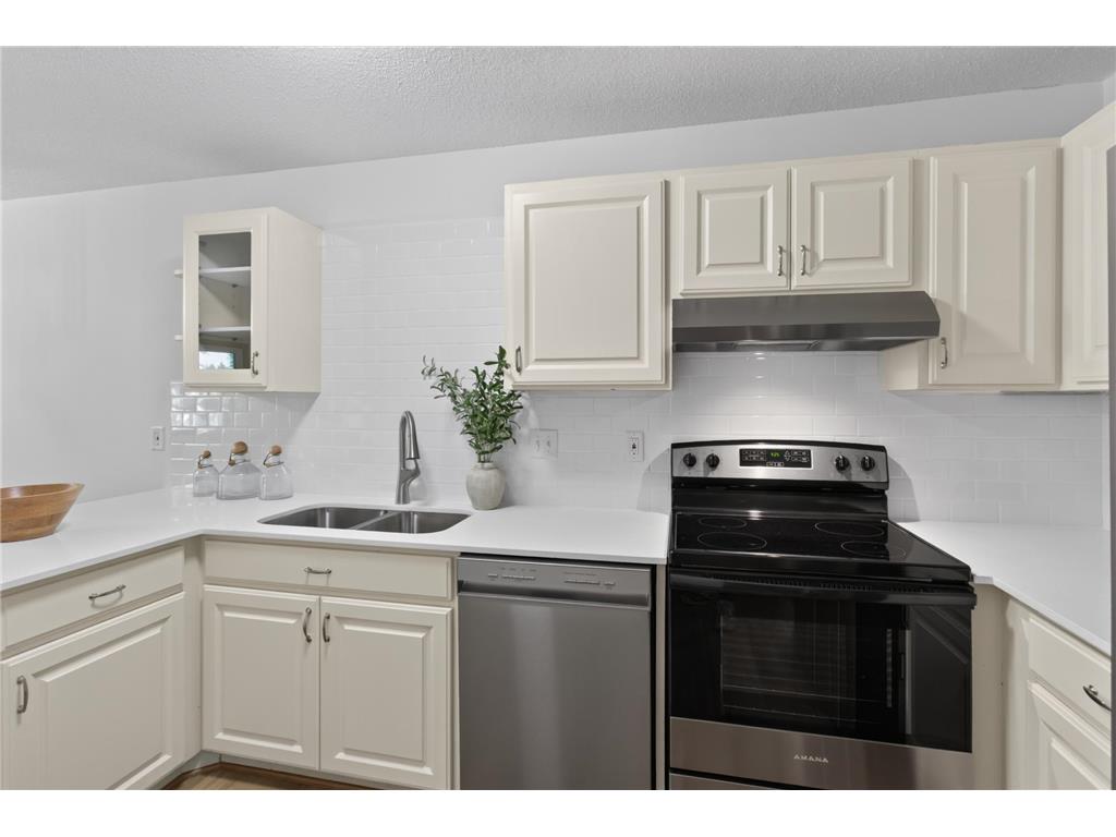 3571 Granada Place N Oakdale MN 55128 7098634 image11