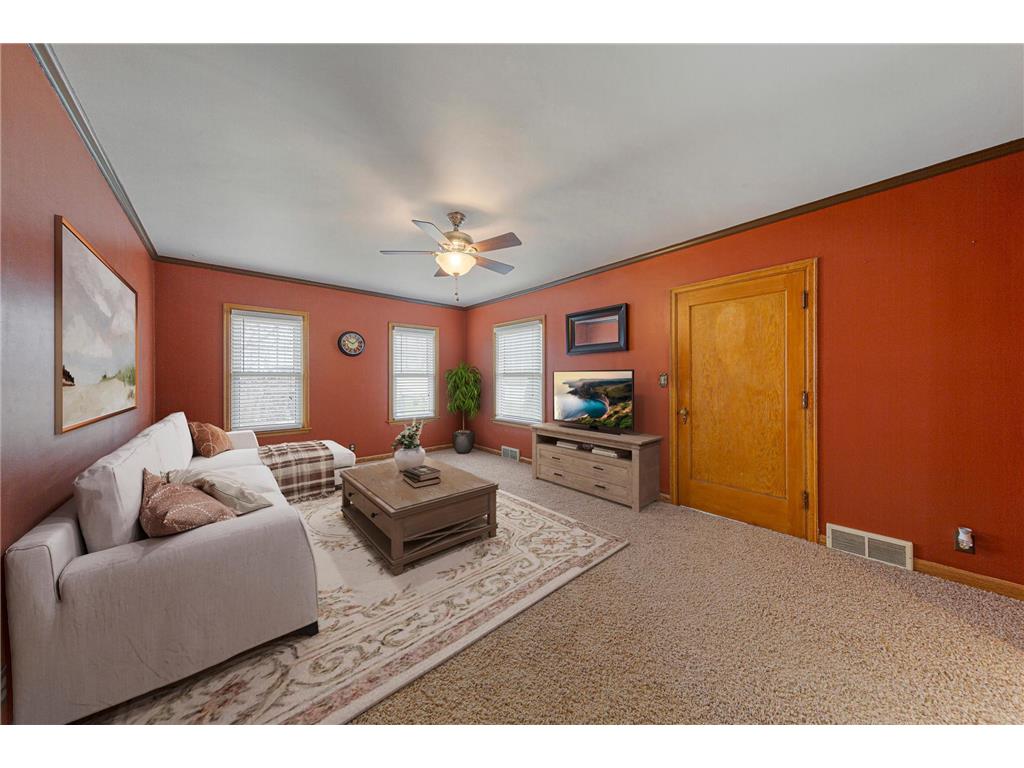 358 18th Street SW Owatonna MN 55060 7047799 image14