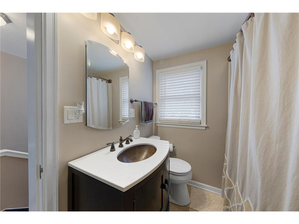 358 18th Street SW Owatonna MN 55060 7047799 image28