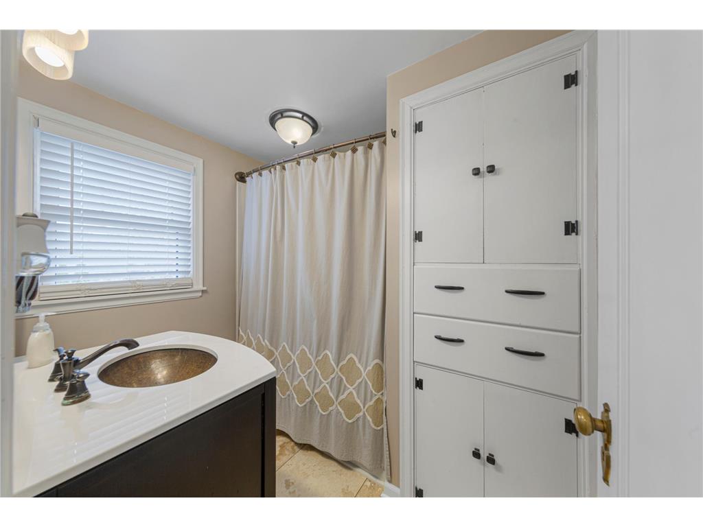 358 18th Street SW Owatonna MN 55060 7047799 image29