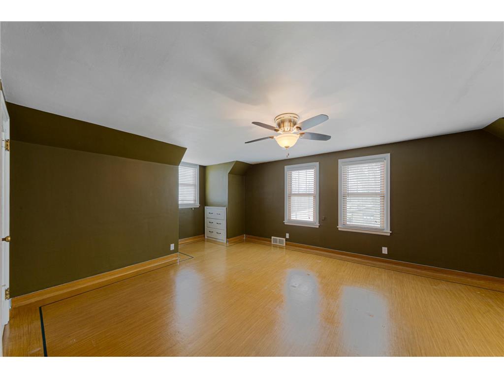 358 18th Street SW Owatonna MN 55060 7047799 image34