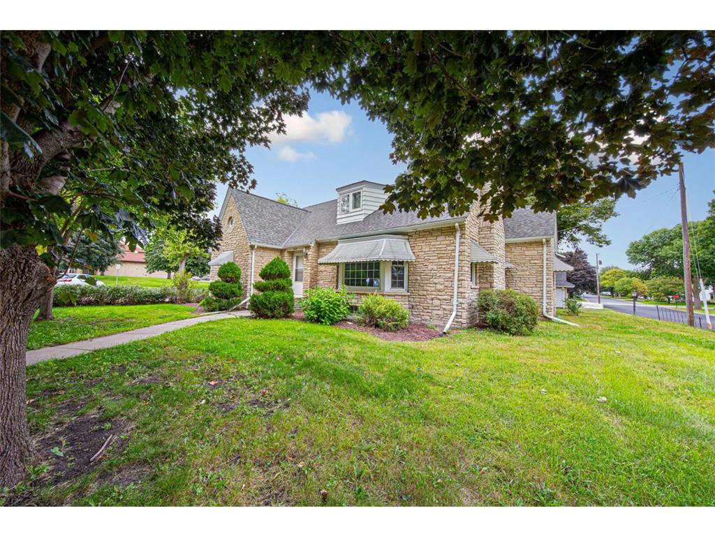 358 4th Street Gaylord MN 55334 6773968 image1