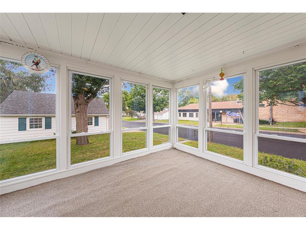 358 4th Street Gaylord MN 55334 6773968 image11