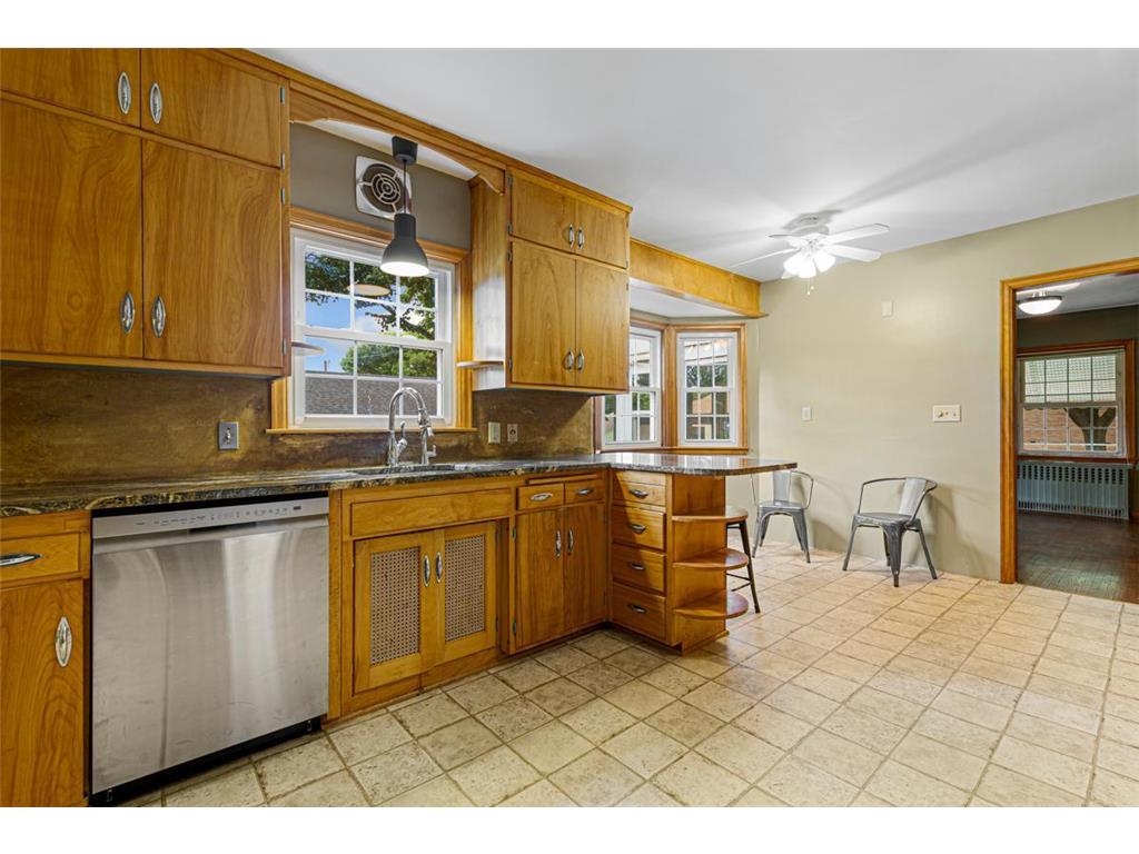 358 4th Street Gaylord MN 55334 6773968 image13