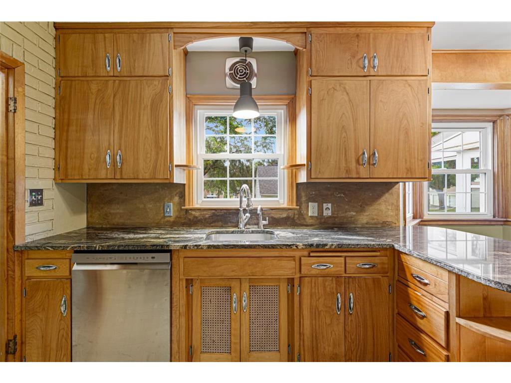 358 4th Street Gaylord MN 55334 6773968 image15