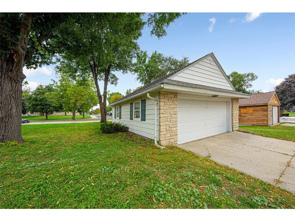 358 4th Street Gaylord MN 55334 6773968 image37