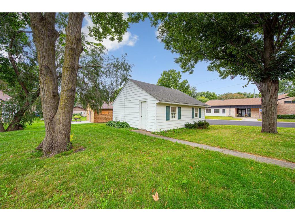 358 4th Street Gaylord MN 55334 6773968 image38
