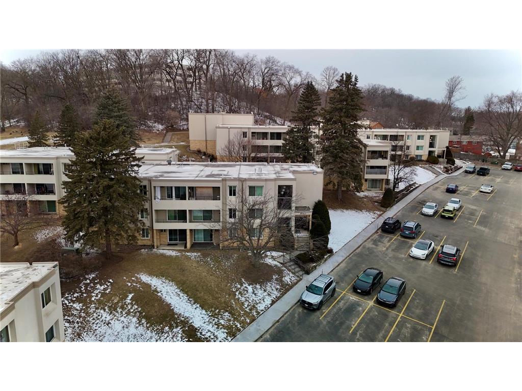 358 Elton Hills Drive NW #11 Rochester MN 55901 7026214 image1